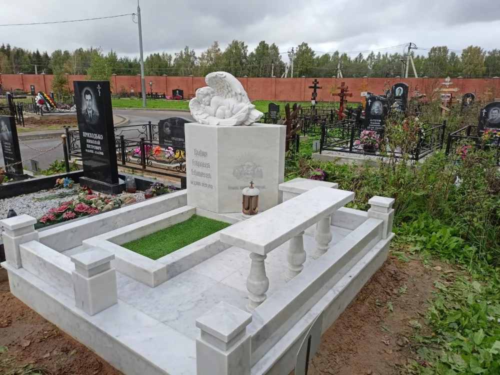 Памятники из камня производства Московской области